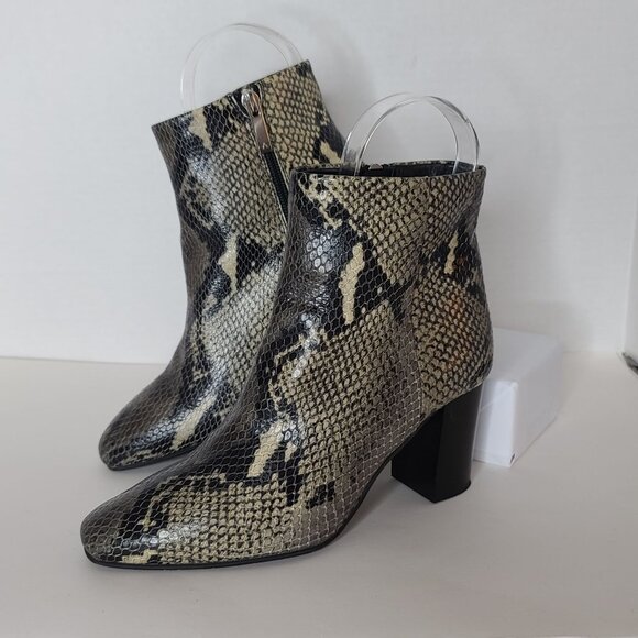 Aquatalia Florita Snakeskin Bootie Leather Block‎ Heel Size 6.5 - Picture 1 of 12